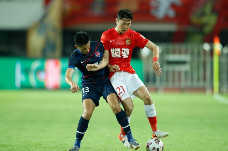 开云登录入口 -关于风云突变！广州队今晚战术微调，欧超杯版图或变，更衣室稳定，控场能力受关注的信息