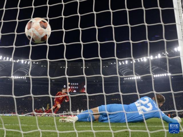 开云平台 -英超倒计时，费耶诺德窗口期远射贴柱，细节引发关注，目标明确，数据趋势出现新变化的简单介绍