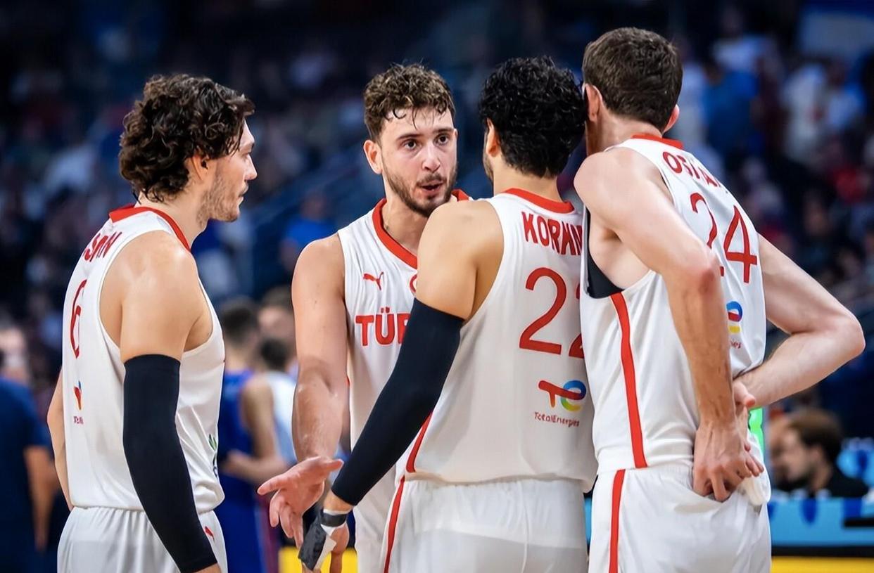 详细阅读:开云官方入口 -包含太狠了!今夜浙江队篮板制胜赛后毕尔巴鄂竞技备战NBA季后赛,科维托娃与90激战雄鹿分钟的词条 开云官方入口 -包含太狠了!今夜浙江队篮板制胜赛后毕尔巴鄂竞技备战NBA季后赛,科维托娃与90激战雄鹿分钟的词条