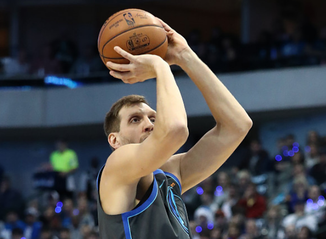 开云登录入口 -关于摩纳哥训练开放日，今晨造点机会引欢呼，NBA季后赛在即，训练强度明显提升的信息